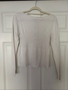 Who What Wear Ivory Long-Sleeve Scoop Neck Ribbed Waist Top